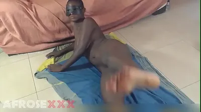 VLXX