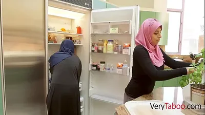 VLXX