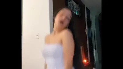 VLXX