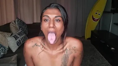 VLXX