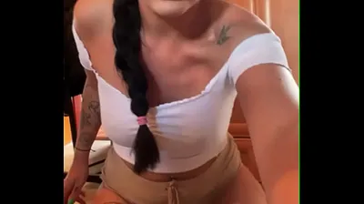 VLXX