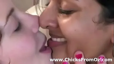 VLXX