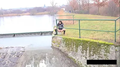 VLXX