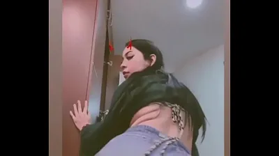 VLXX