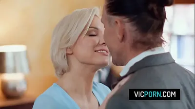 VLXX