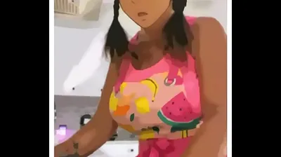 VLXX