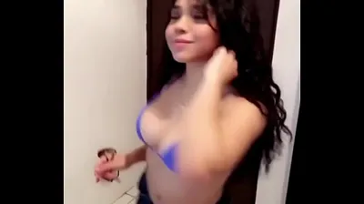 VLXX