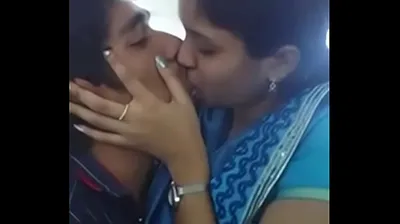 VLXX