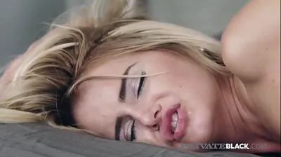 VLXX
