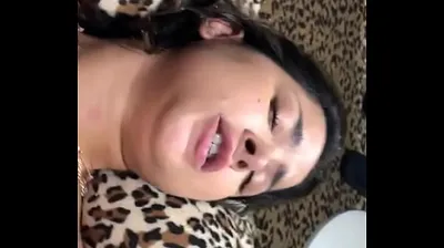 VLXX