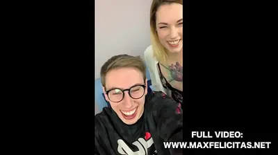 VLXX