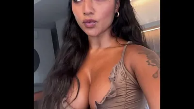 VLXX