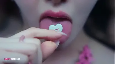 VLXX