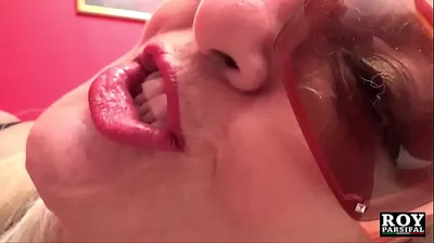 VLXX