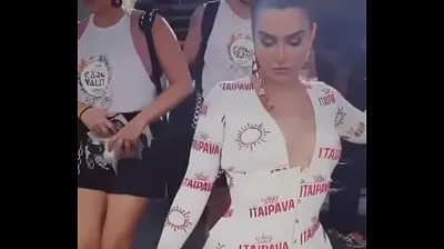 VLXX