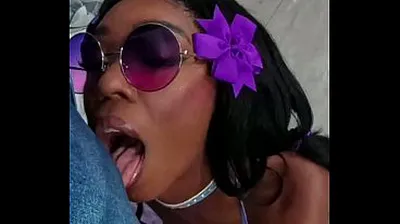 VLXX