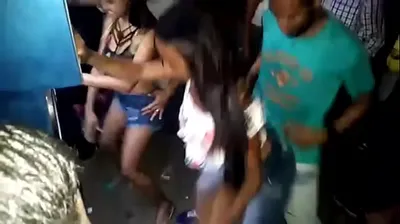 VLXX