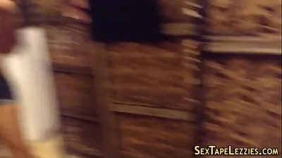 VLXX