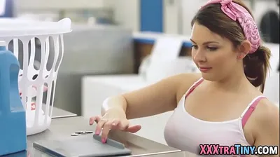 VLXX