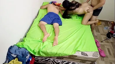 VLXX