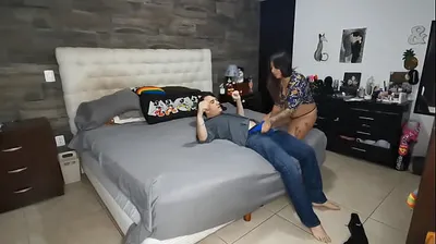 VLXX