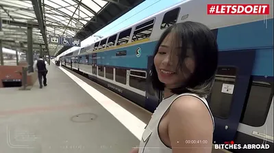 VLXX