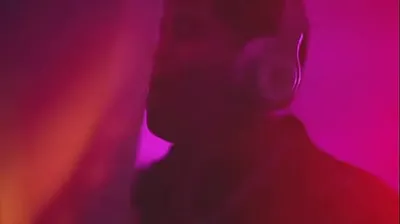 VLXX