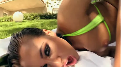 VLXX